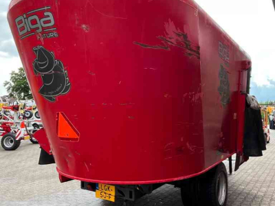 Voermengwagen Peecon VME 250 Voermengwagen voermachines