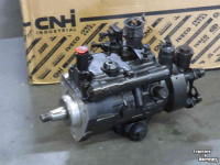 Laad/Graaf combinatie New Holland Brandstofpomp Laad/Graaf  Parts nr:87801510R
