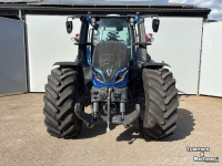 Tractor / Trekker Valtra Q245