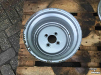 Wielen, Banden, Velgen & Afstandsringen  12x 10,5