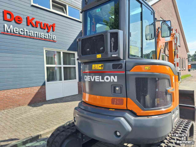 Mini-graver / Mini-graafmachine Doosan Develon DX35Z-7