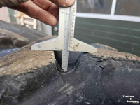 Wielen, Banden, Velgen & Afstandsringen Trelleborg 600/60R30 TM1060. 35 mm