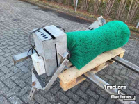 Overige stal- en melkmachines en toebehoren  Veeborstel.
