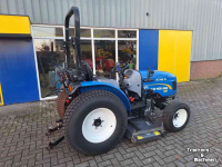 Compact tractor New Holland Boomer 35