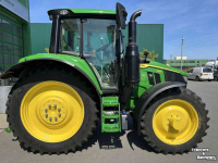 Tractor / Trekker John Deere 6M 125
