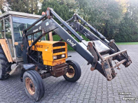 Tractor / Trekker Renault 681-S + frontlader