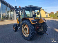 Tractor / Trekker Renault 681-S + frontlader
