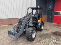 Shovel / Wiellader / Kniklader Giant V5003