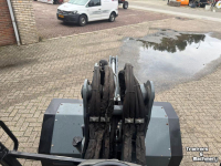 Shovel / Wiellader / Kniklader Giant V5003