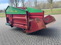 Blokkendoseerwagen Strautmann BVW blokkenwagen