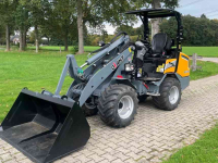 Shovel / Wiellader / Kniklader Giant 2700 HD
