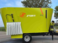 Voermengwagen Storti T2S 240 voermengwagen