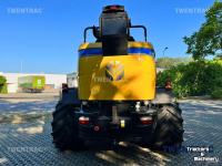 Veldhakselaar New Holland FR 700 hakselaar