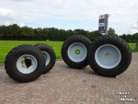 Wielen, Banden, Velgen & Afstandsringen Alliance 560/60R22.50 + Nokian ELS 710/55R34