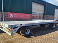 Vierwielige wagen / Landbouwwagen  Materiaalwagen Vierwielige wagen