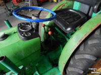 Smalspoor tractor John Deere 820 v