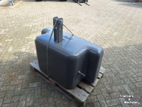 Gebruikte onderdelen van tractoren  750 KG