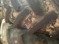 Wielen, Banden, Velgen & Afstandsringen  BKT 520/85R46  50%