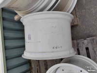 Wielen, Banden, Velgen & Afstandsringen Valtra velgen DW18x28  8-gaats
