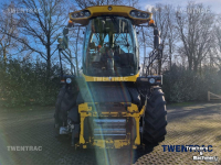 Veldhakselaar New Holland FR 600 hakselaar