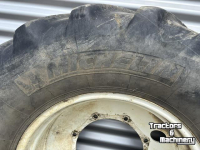 Wielen, Banden, Velgen & Afstandsringen Michelin Set Michelin Banden 540/65R28 Multibib Vaste Velgen