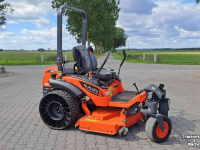 Zitmaaier Kubota ZD1211 zeroturn zitmaaier