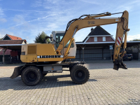 Graafmachine Liebherr A312 Hydr-Snelwissel, Kantelstuk.