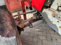 Tractor / Trekker Massey Ferguson 590-4 met voorlader