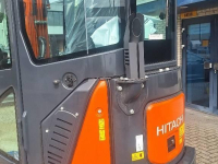 Mini-graver / Mini-graafmachine Hitachi ZX 33 U-6