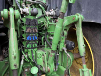 Tractor / Trekker John Deere 6215R