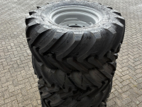 Wielen, Banden, Velgen & Afstandsringen  Michelin 400/70R20 XMCL op 8 gats velg NIEUW