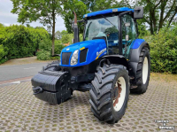 Traktoren New Holland T6020 Elite