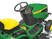 Zitmaaier John Deere X167