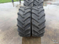 Wielen, Banden, Velgen & Afstandsringen BKT Agrimax RT765 580/70R38 en 420/70R28