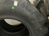 Wielen, Banden, Velgen & Afstandsringen BKT 540/65R28 en 650/65R38
