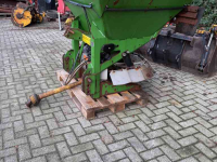 Sneeuwruim werktuigen Amazone E+S 750 zoutstrooier