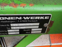 Sneeuwruim werktuigen Amazone E+S 750 zoutstrooier