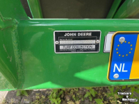 Veegmachine John Deere TC125