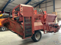 Aardappelrooier Grimme SR 80-40 bunkerrooier | egelband | gestuurde as