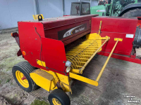Persen / Balenpers / Pakkenpers New Holland 575 pakvespers NIEUW STAAT