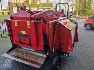 Voeruitkuilwagen Trioliet UKW 3500