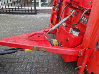 Voeruitkuilwagen Trioliet UKW 3500