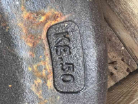 Diverse nieuwe onderdelen New Holland 50 KG wielgewichten 718471010