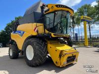 Maaidorser / Combine New Holland CR 8.80