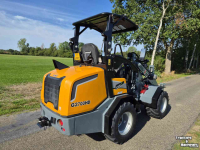 Shovel / Wiellader / Kniklader Giant G 2700 HD