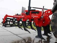 Zaaibed-combinatie / Zaaibedbereider Vegniek CombiMaster 300 bodembeluchter, cultivator, zaaibedbereider