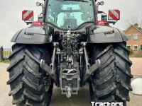 Traktoren Valtra Q245