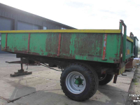Kipper / Kiepwagen / Landbouwkipper  Kipwagen kiepwagen kipper kieper enkelas met kenteken