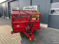 Blokkendoseerwagen Strautmann BVW blokkenwagen