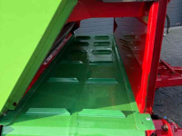 Blokkendoseerwagen Strautmann BVW blokkenwagen